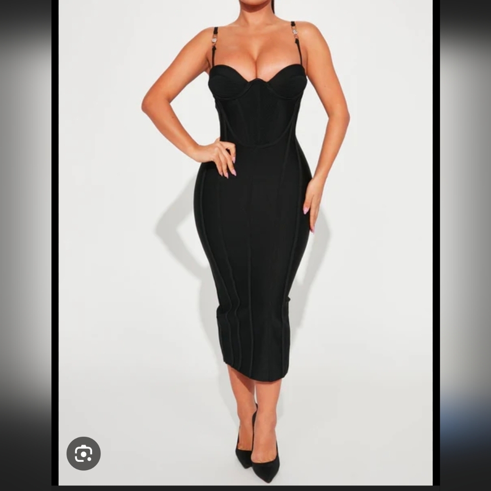 Fashion Nova Black Midi Dress